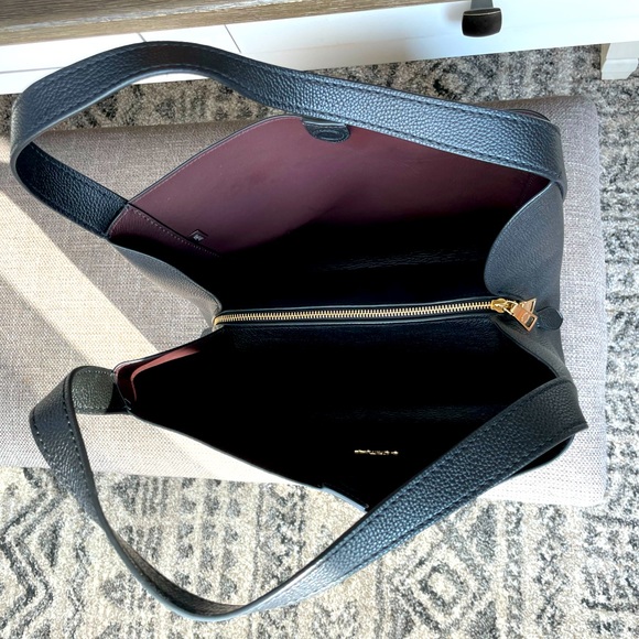 Coach Shoulder Bag - Picture 3 of 4